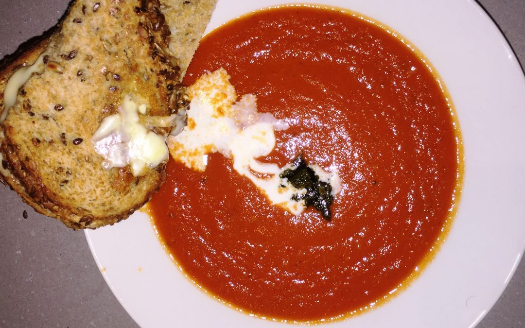 CREAMY ROASTED TOMATO AND BASIL SOUP